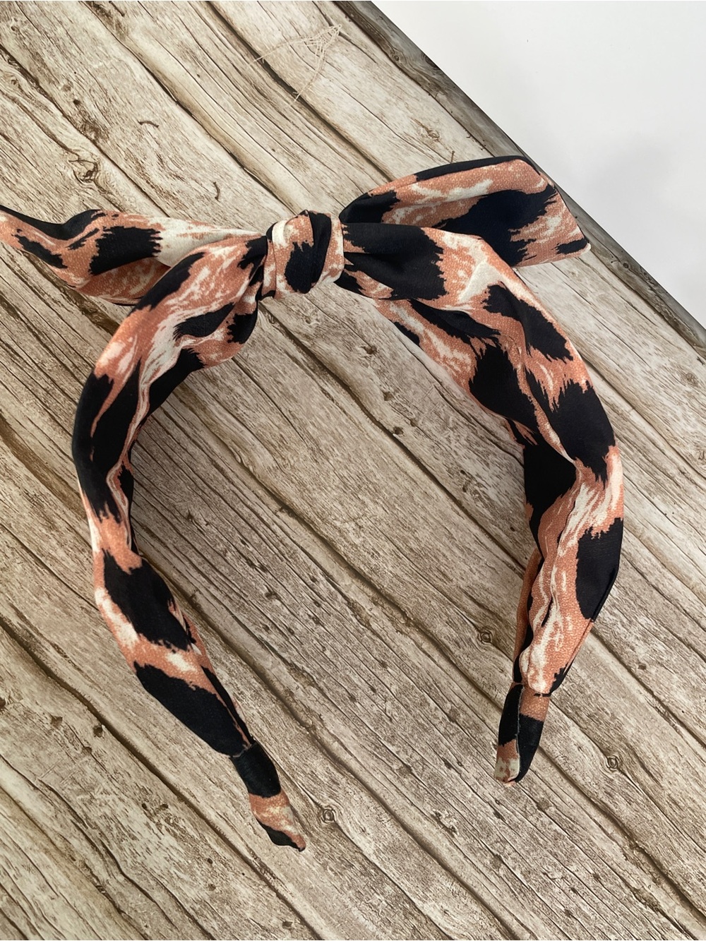 Stylish Black and Brown Animal Print Knot Headband